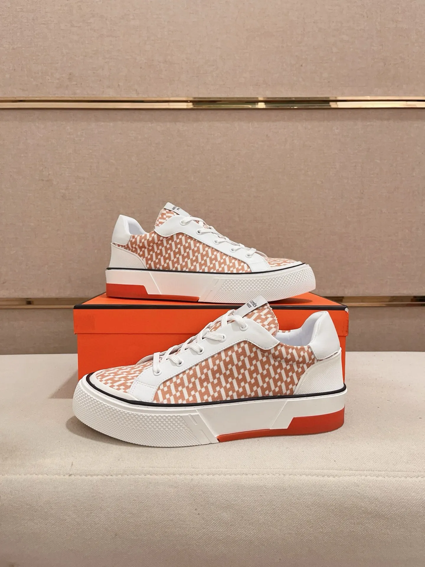 Men's clothing and shoes💰: 440💰《HERMES》【Classic Original Version】Hermès; Top 🔝 Purchasing Agency 🔍🔍Latest 🇺🇸Sold simultaneously at counters, original imported from Italy ▲▲Cow leather▲ ▲Exquisite workmanship (Italian 🇮🇹imported water-dyed 🐂cowhide lining) sole: original sole provided by the original factory, ⚠️exclusive double-layer activity·TPR·rubber·combined molded outsole; Code number: 38-46